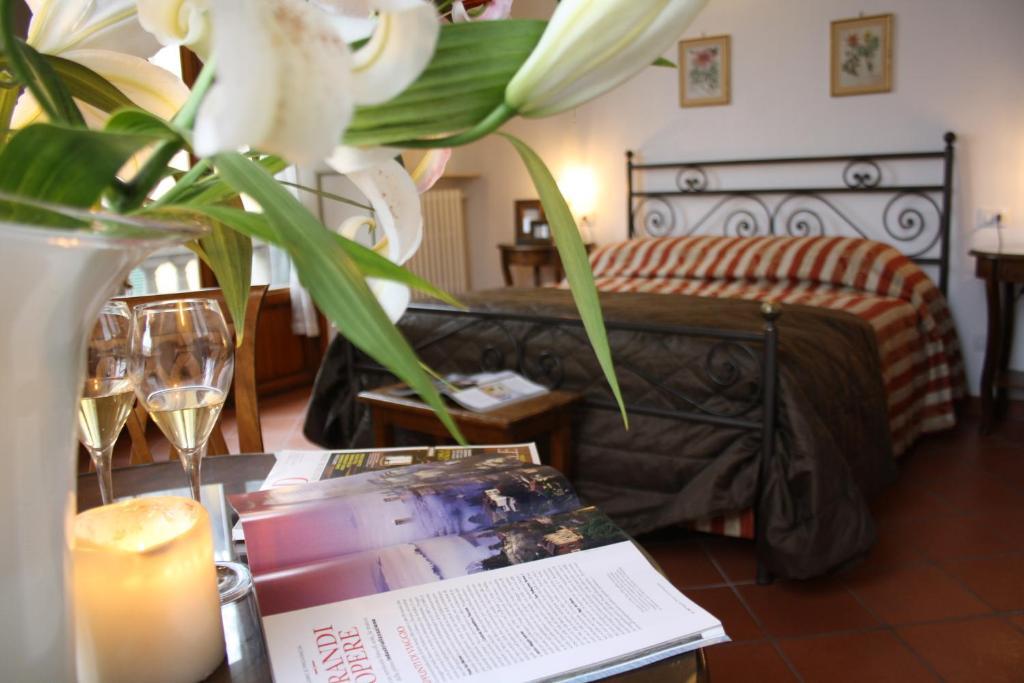 Hotel Residenza Millennium Florenz Zimmer foto